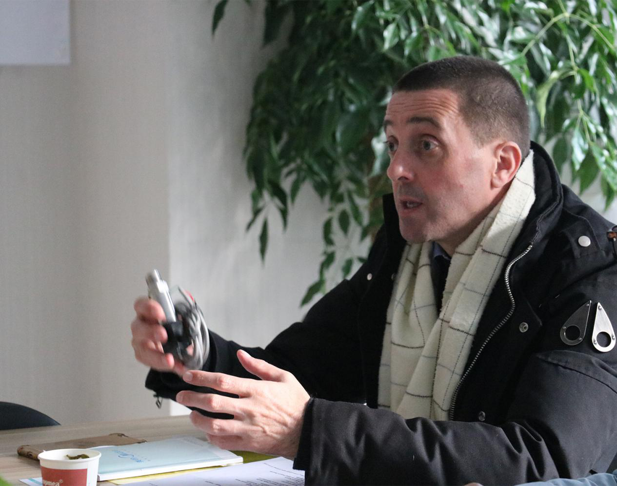 美的集團(tuán)英國籍開發(fā)專家Chris 美的集團(tuán)英國籍開發(fā)專家Chris